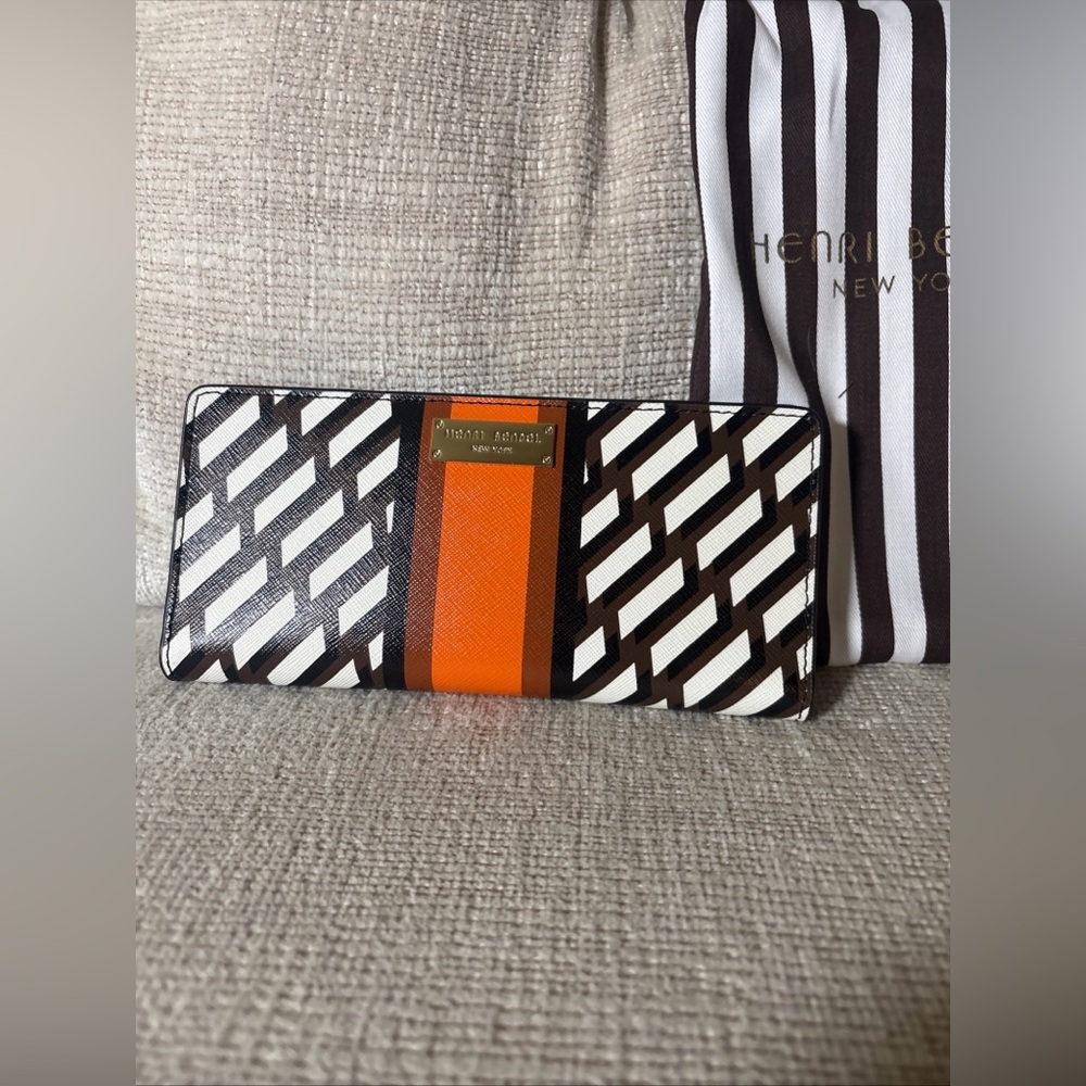 New Henri Bendel Orange Geometric Single Snap wallet with dustbag